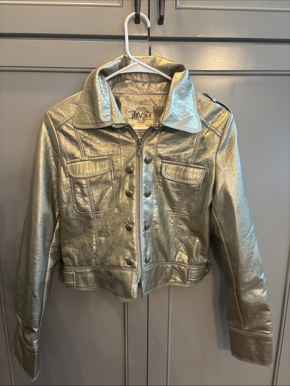 Devine Vintage Metallic jacket! Sz L